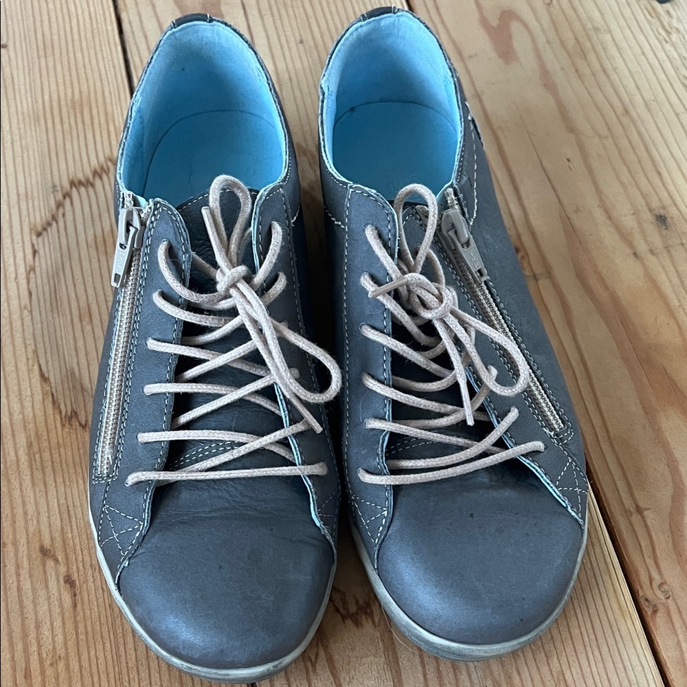 Women's Gray Leather Lace-Up Sneakers with Side Zipper